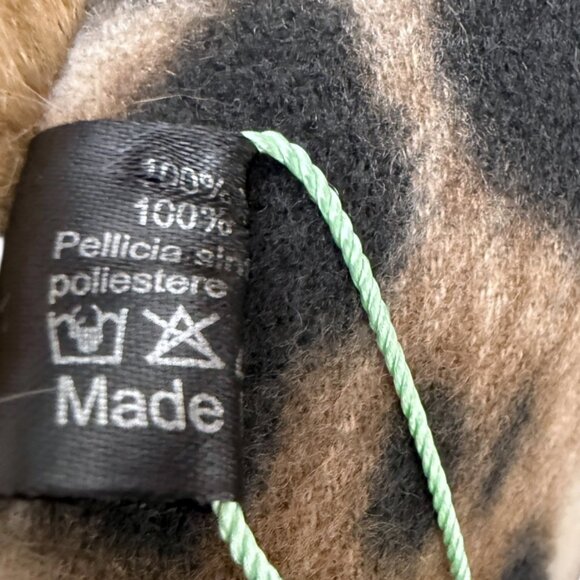 Faux Fur Leopard Wrap Womens Evening Scarf Shawl by Katier NWT 26x64 - Picture 10 of 12